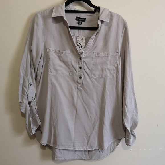 le chateau Tops - ✨3/30$✨BNWT Le Chateau Blouse